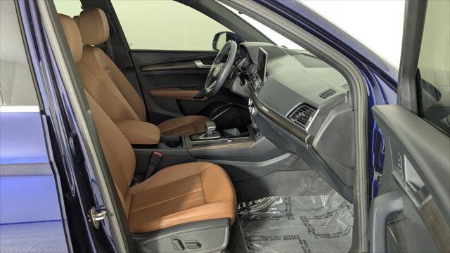 Used 2023 Audi Q5 2.0T Premium w/ Convenience Package AWD/4WD image 21