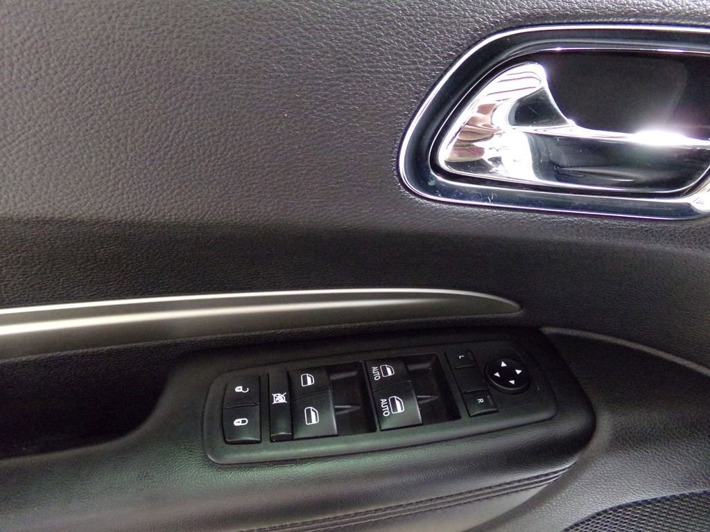 Used 2018 Dodge Durango SXT w/ 3rd Row Seating Group image 17