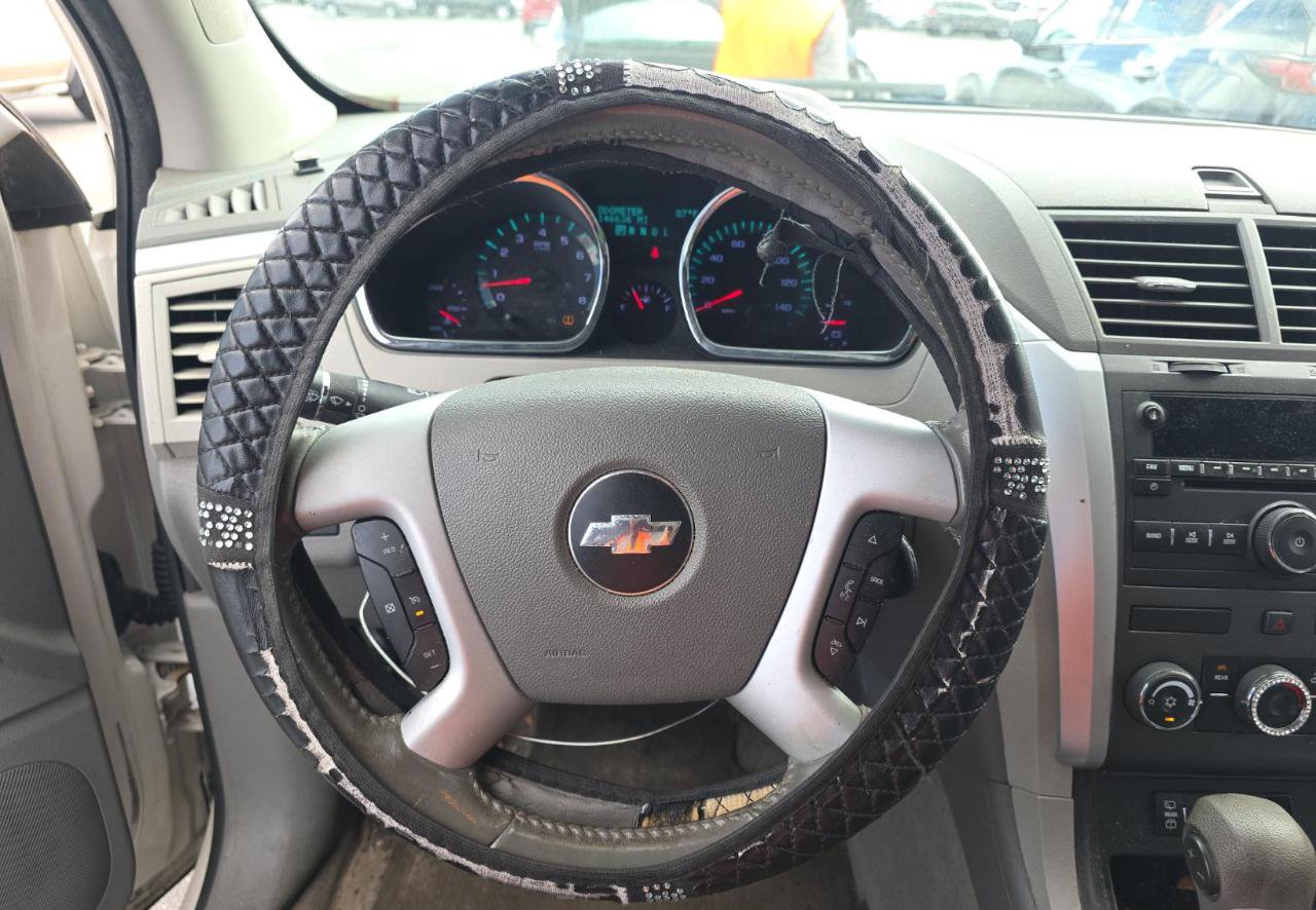 Used 2012 Chevrolet Traverse LS FWD image 12