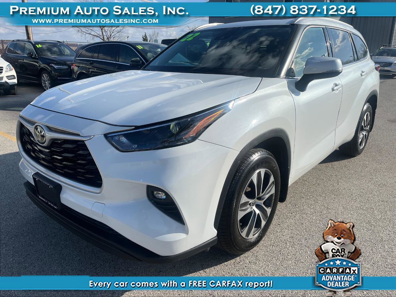Used 2022 Toyota Highlander XLE AWD/4WD image 1