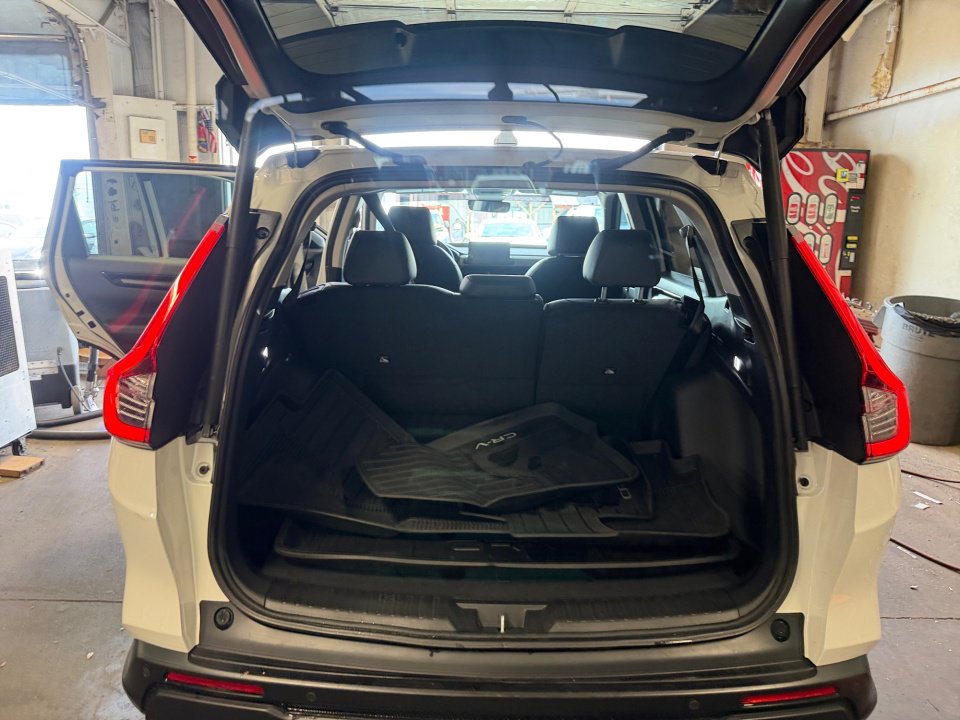Used 2024 Honda CR-V EX-L image 18