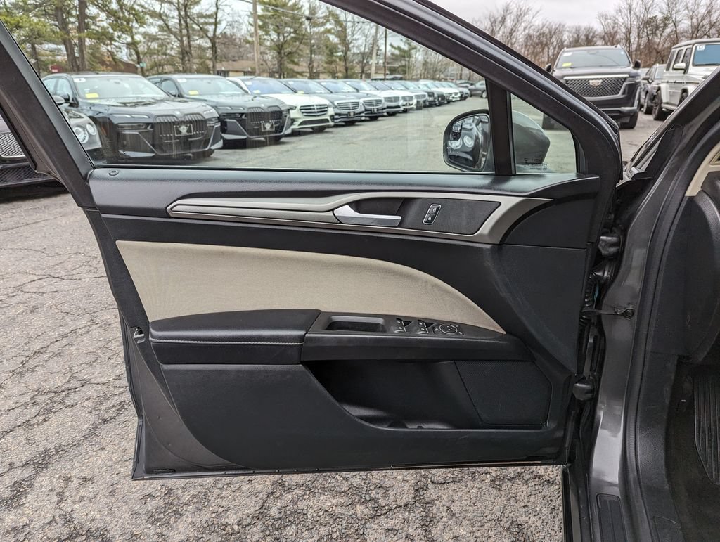 Used 2017 Ford Fusion S FWD image 11