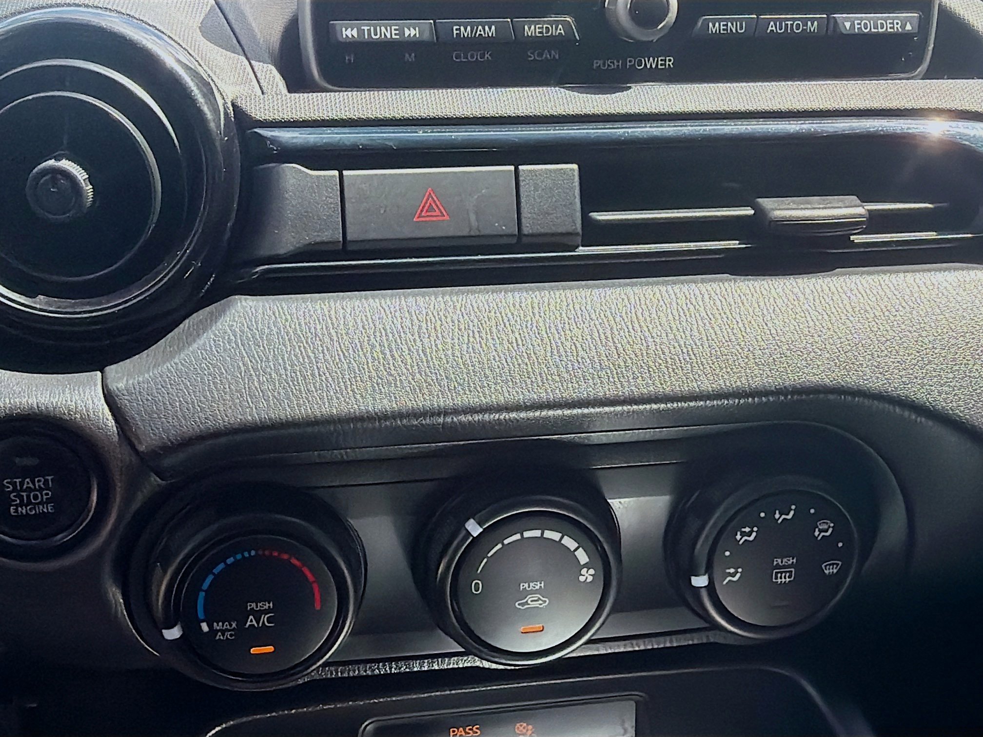 Used 2016 MAZDA MX-5 Miata Sport RWD image 11