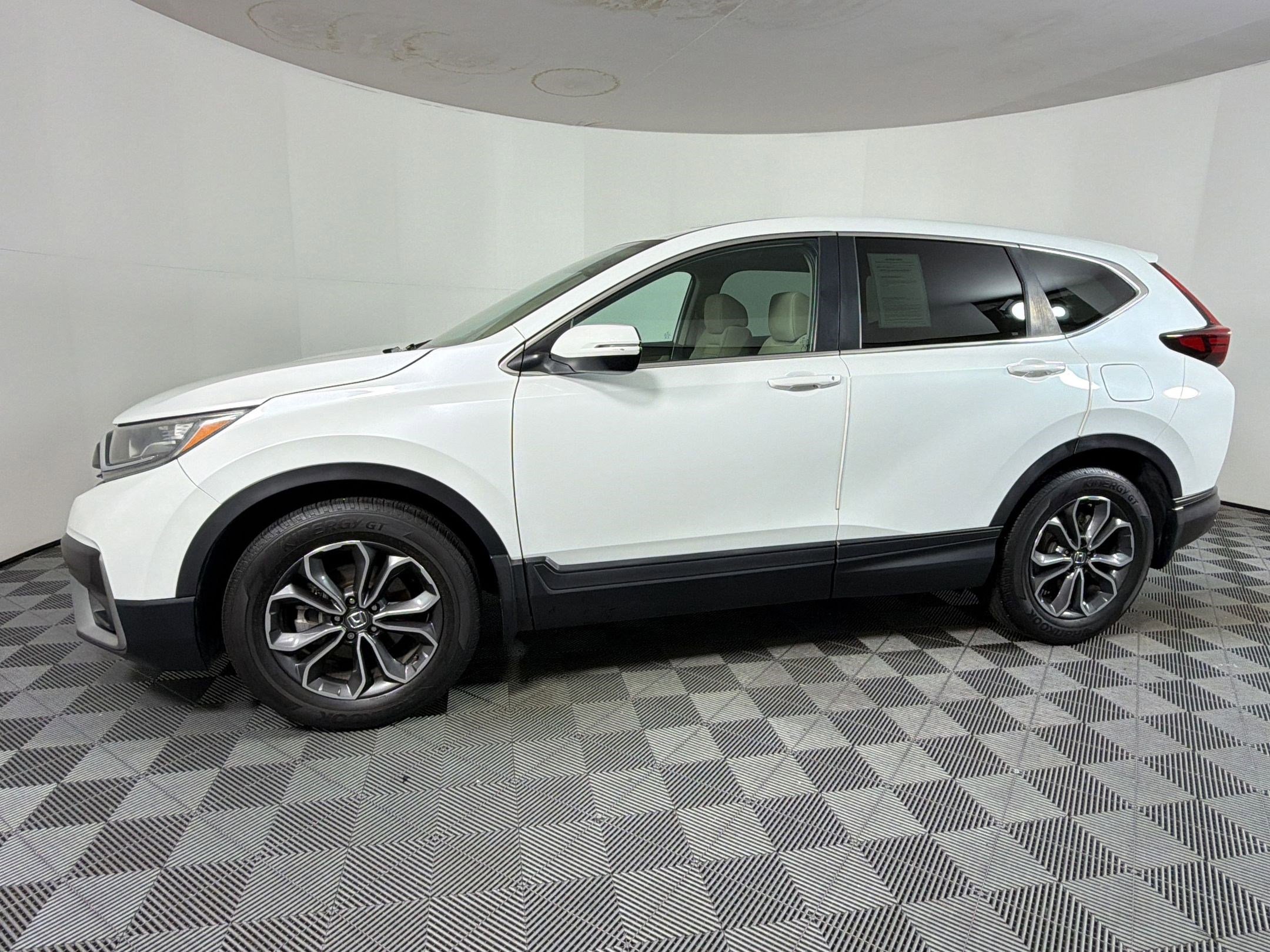 Used 2022 Honda CR-V EX image 2