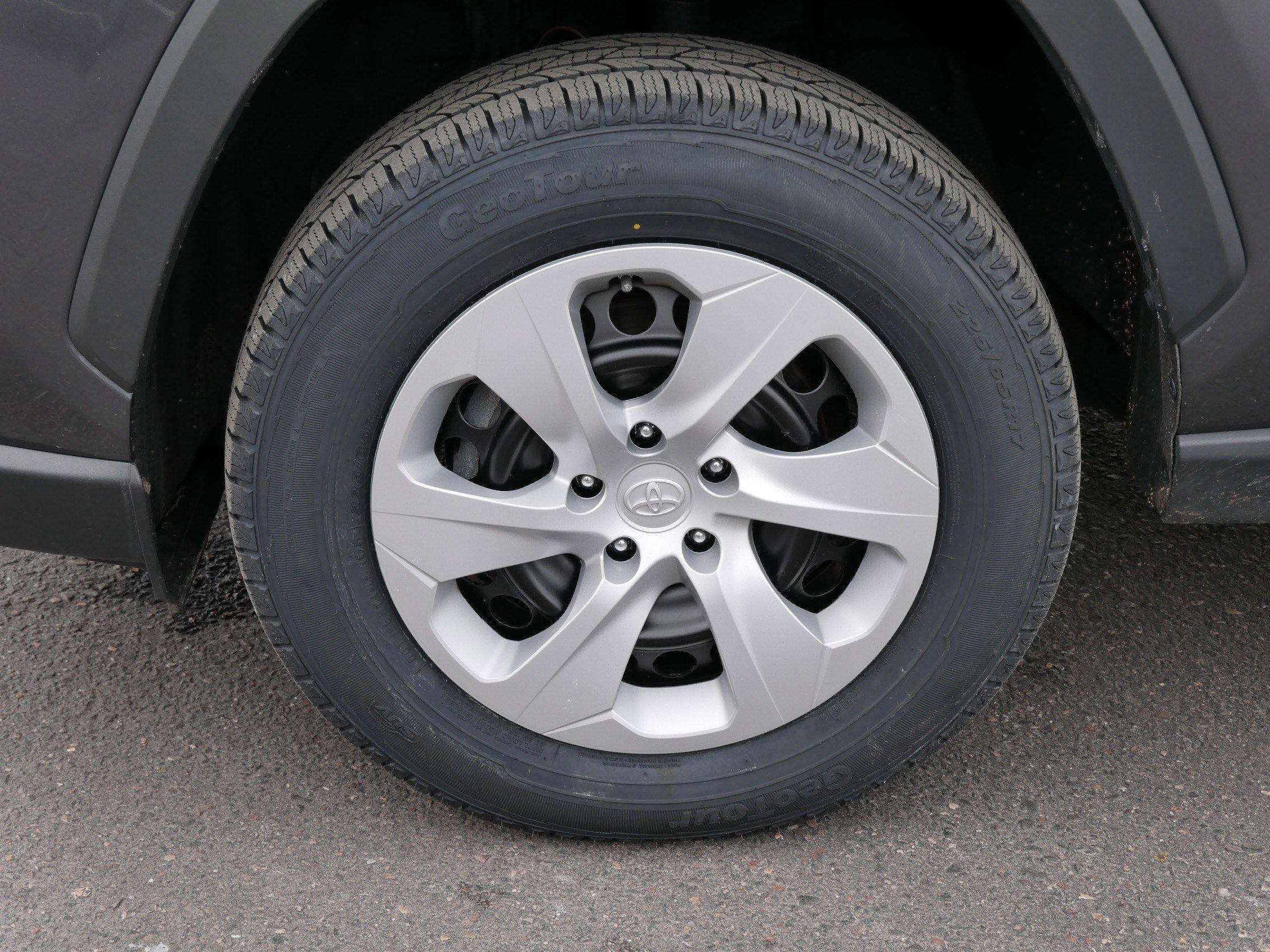 Certified 2024 Toyota RAV4 LE AWD/4WD image 15