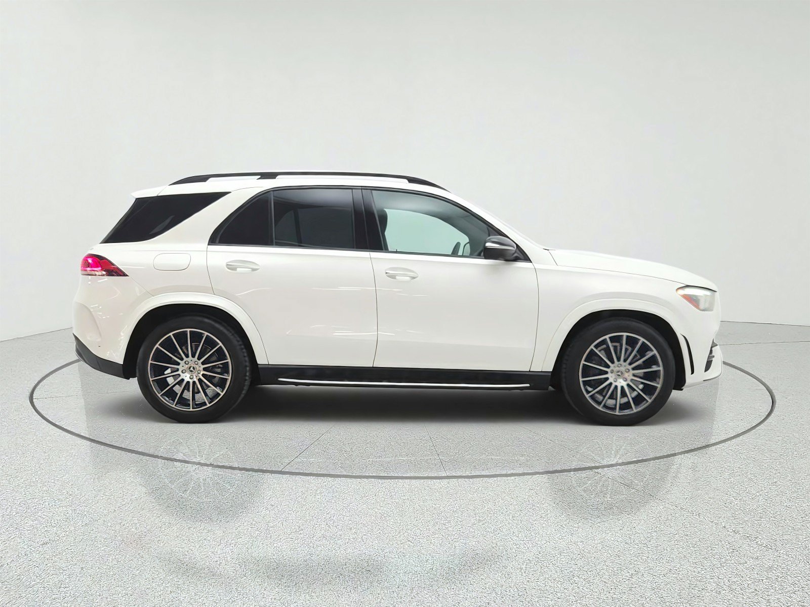 Certified 2020 Mercedes-Benz GLE 450 4MATIC image 4