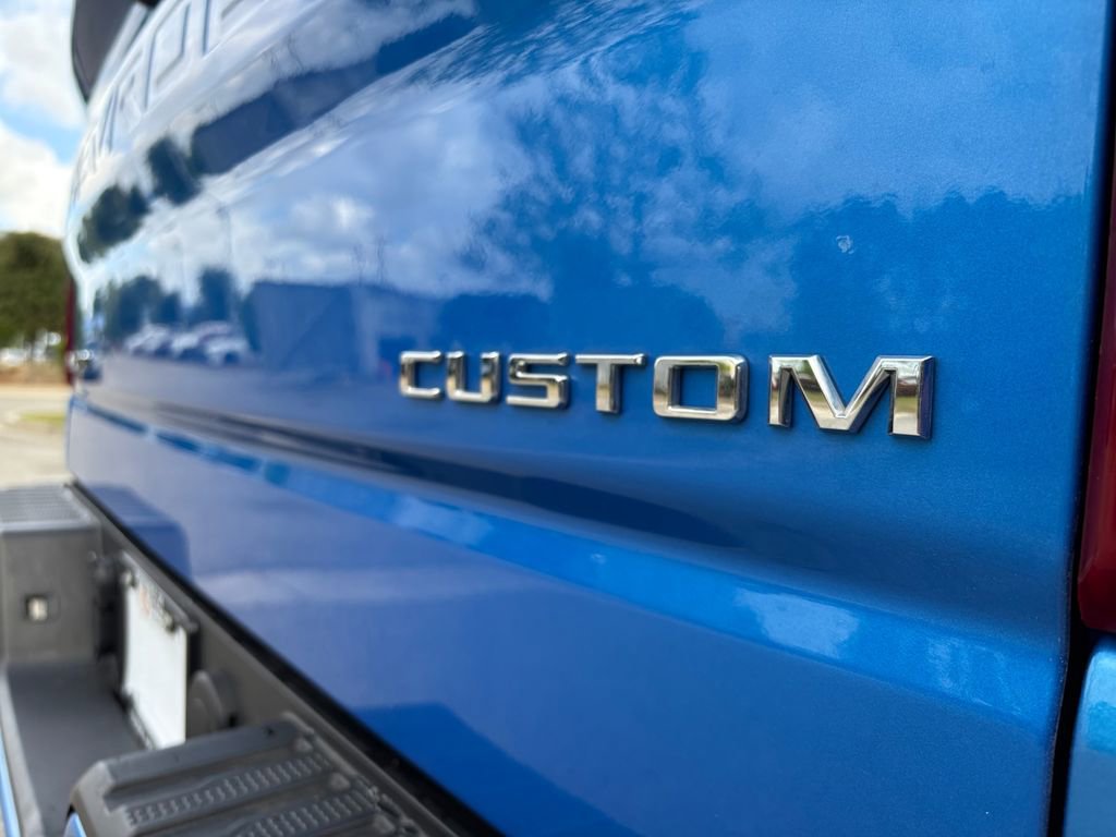 Used 2025 Chevrolet Silverado 1500 Custom RWD image 9