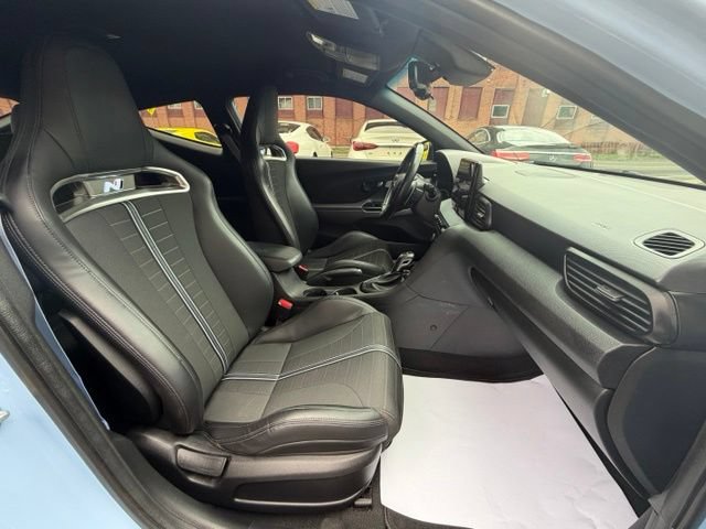Used 2022 Hyundai Veloster N FWD image 13