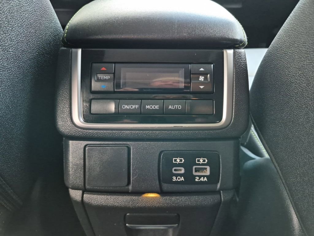 Used 2024 Subaru Ascent Onyx Edition image 16