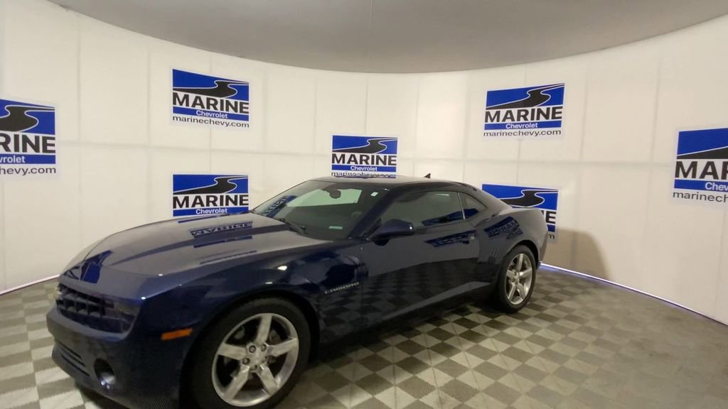 Used 2011 Chevrolet Camaro LT RWD image 6