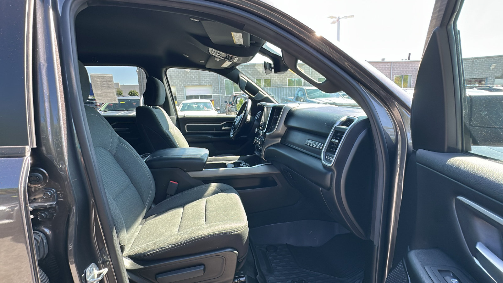 Used 2020 RAM 1500 Big Horn AWD/4WD image 25