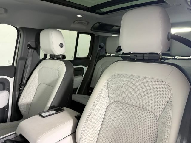 Used 2025 Land Rover Defender 110 S AWD/4WD image 6