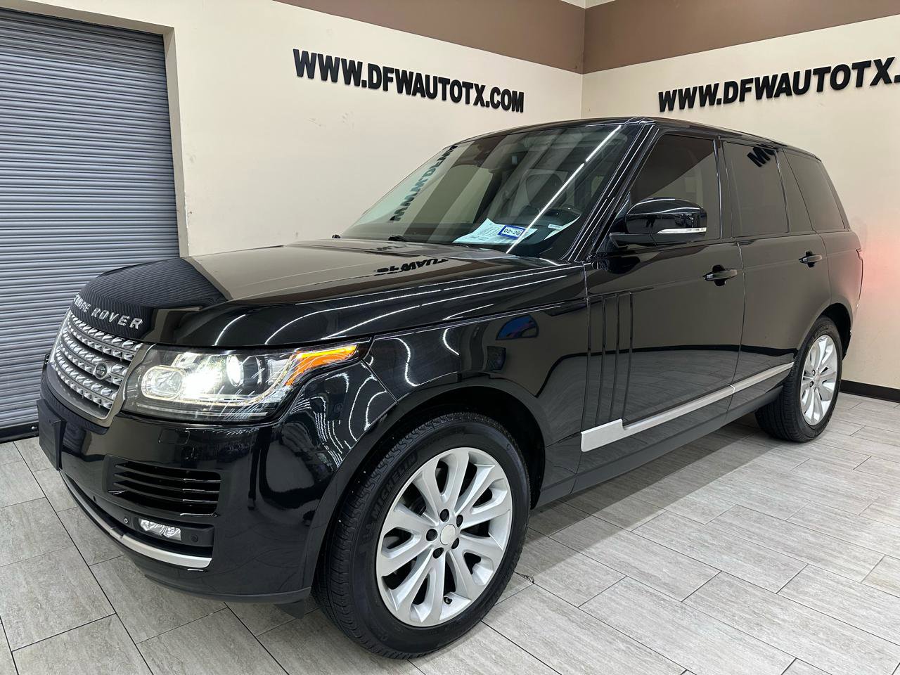 Used 2014 Land Rover Range Rover HSE AWD/4WD image 2