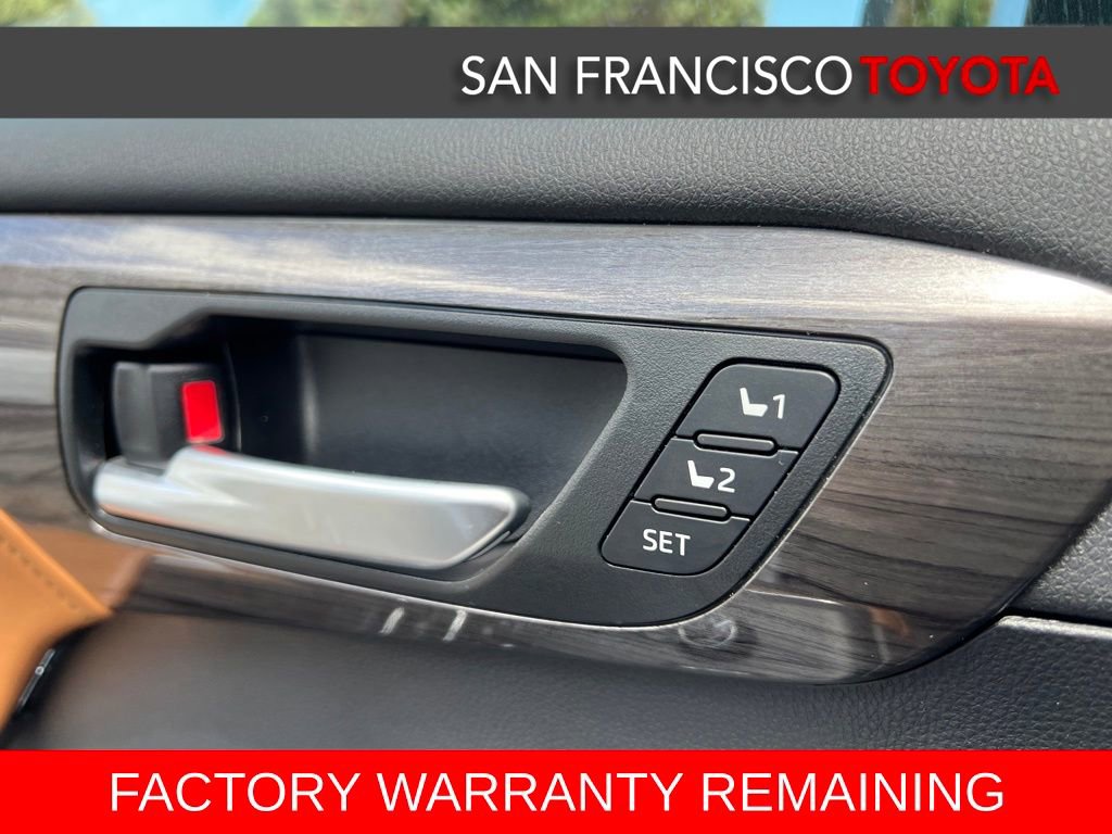 Used 2023 Toyota Highlander Platinum FWD image 37