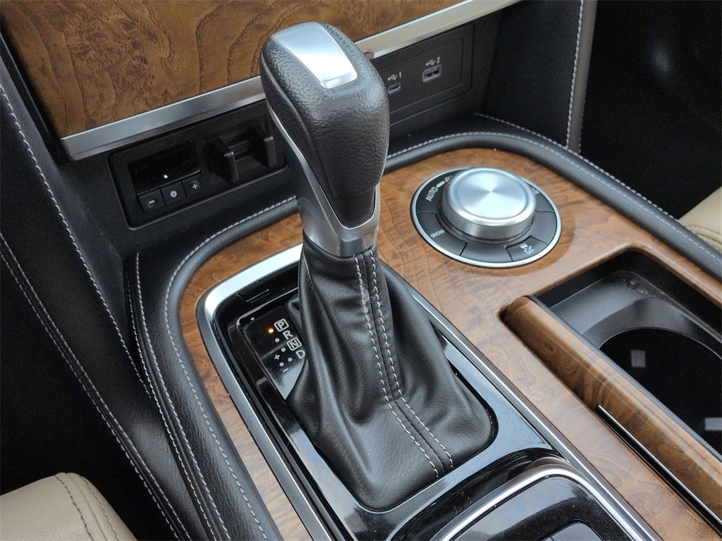 Used 2024 Nissan Armada SL w/ Captain's Chairs Package image 11