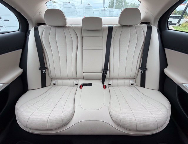 Certified 2024 Mercedes-Benz E 350 4MATIC Sedan image 16