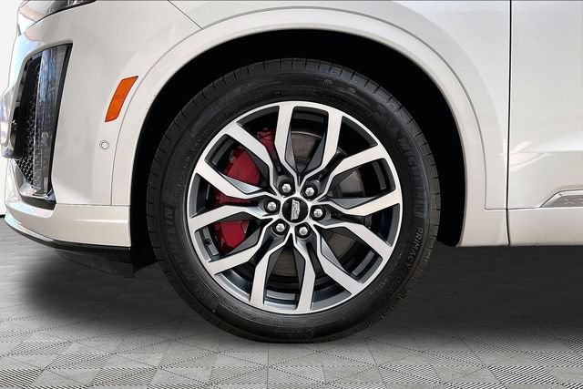 Certified 2024 Cadillac XT6 Sport w/ Platinum Package AWD/4WD image 23