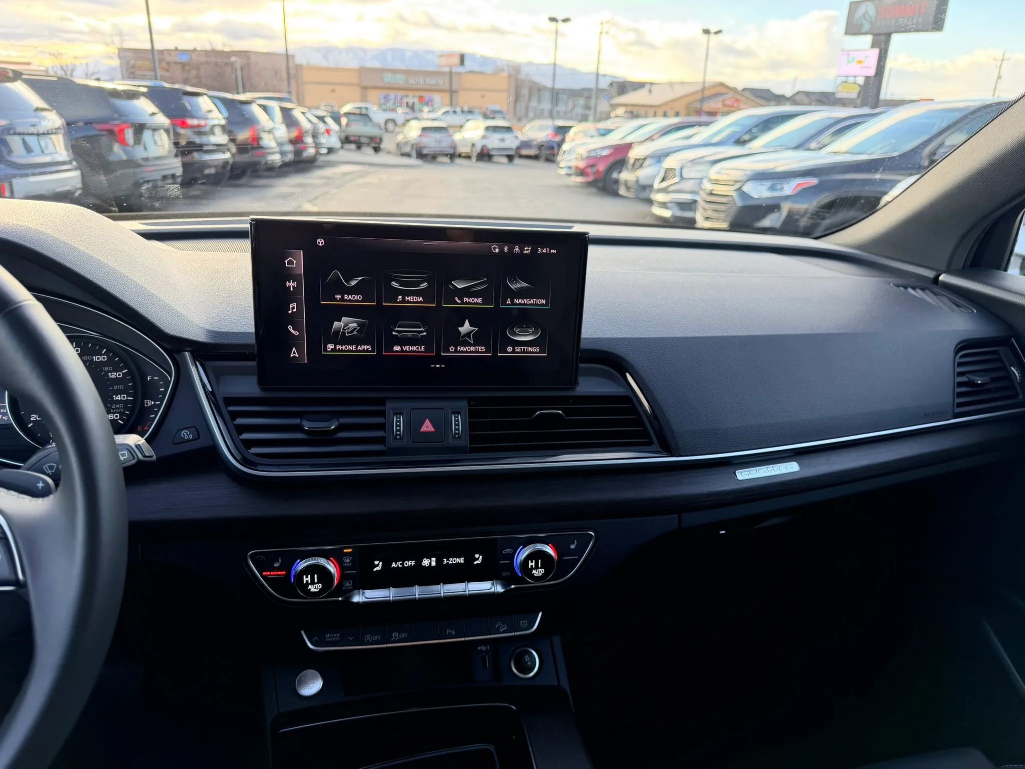 Used 2024 Audi Q5 2.0T Premium w/ Convenience Package image 21