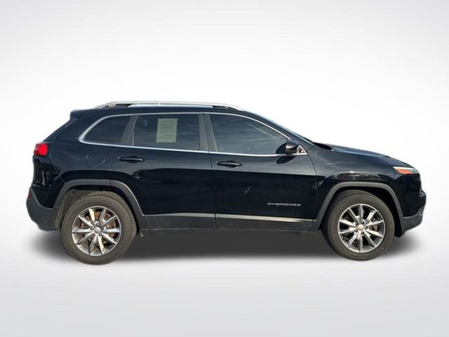 Used 2018 Jeep Cherokee Limited AWD/4WD image 6