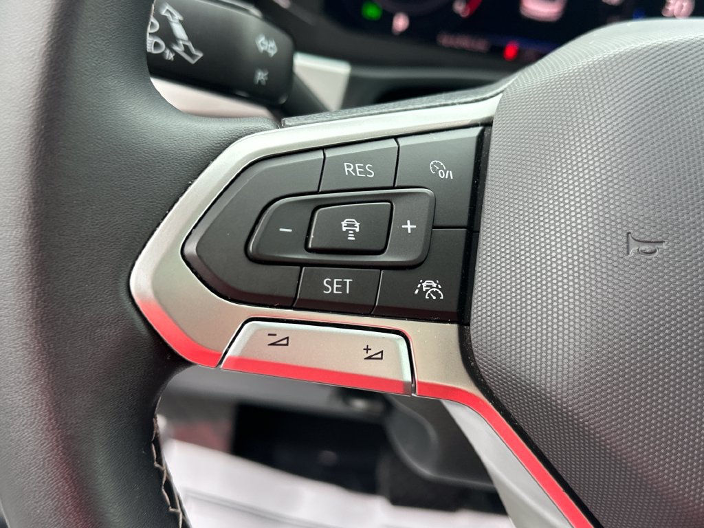 Used 2023 Volkswagen Atlas SEL AWD/4WD image 21