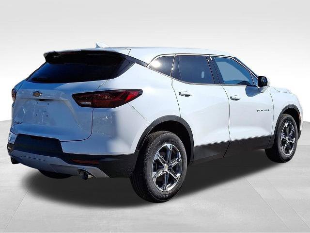 New 2026 Chevrolet Blazer LT image 4