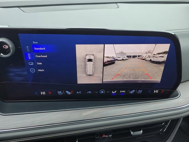 New 2025 Chevrolet Suburban Premier image 28