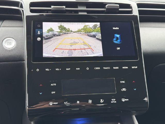 Certified 2024 Hyundai Tucson SEL w/ Convenience Package FWD image 33