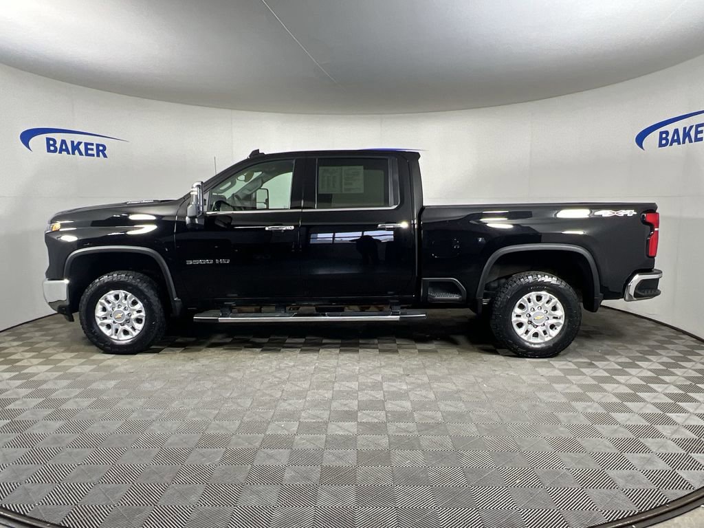 Used 2024 Chevrolet Silverado 3500 LTZ w/ LTZ Plus Package image 6