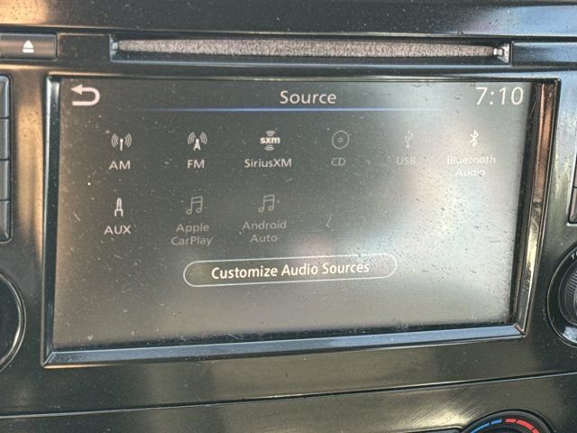 Used 2018 Nissan Rogue S image 27