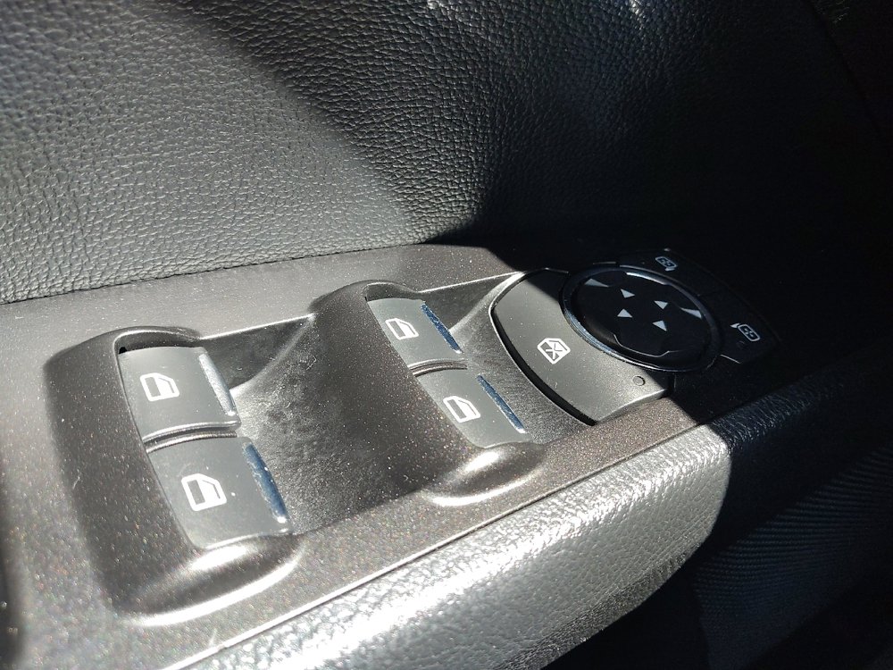 Used 2018 Ford Fusion SE w/ Fusion SE Technology Package image 27