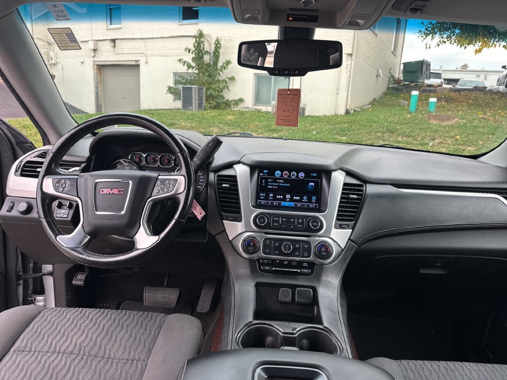 Used 2018 GMC Yukon SLE w/ HD Trailering Package AWD/4WD image 15