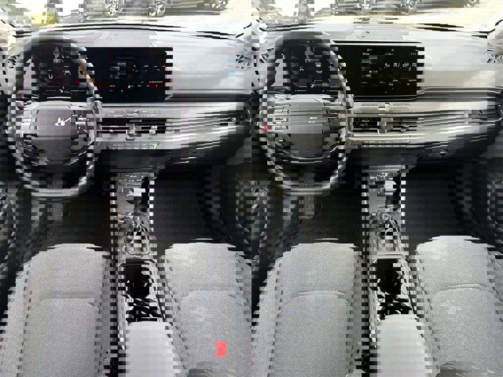 Certified 2025 Kia K4 LXS image 17