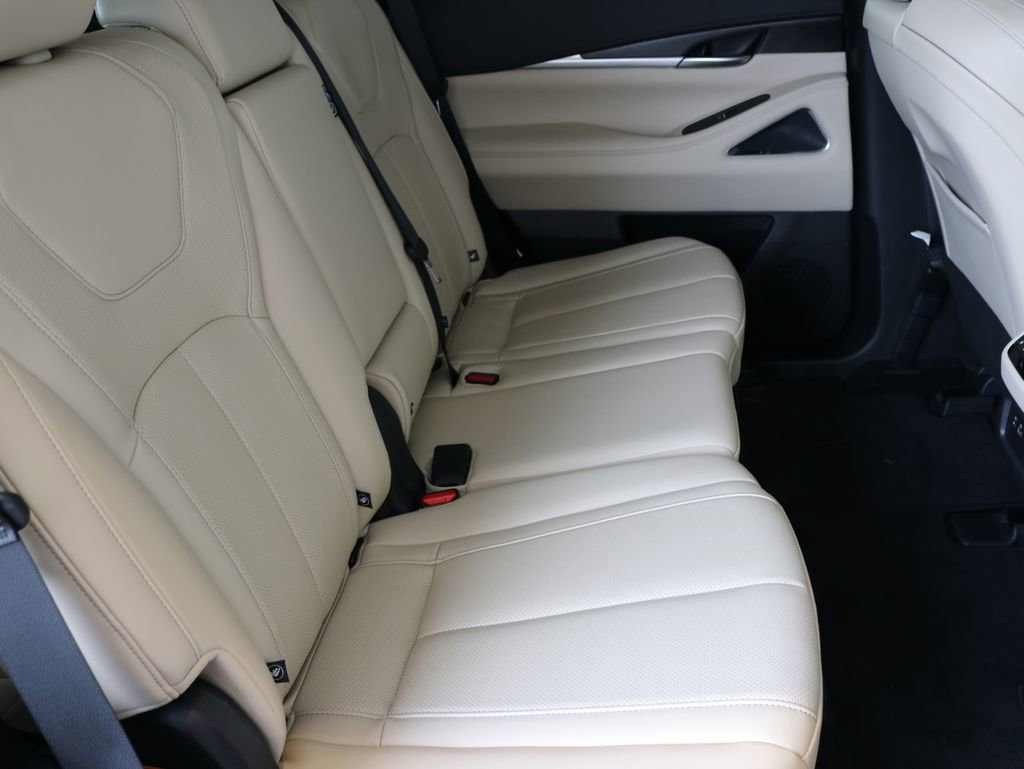 Certified 2025 INFINITI QX60 Sensory AWD/4WD image 38