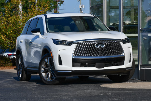 Certified 2026 INFINITI QX60 Pure w/ Cargo Package FWD image 5