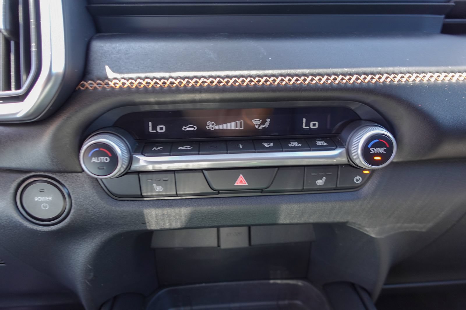 Used 2025 MAZDA CX-50 AWD 2.5 Hybrid w/ Premium Pkg image 22