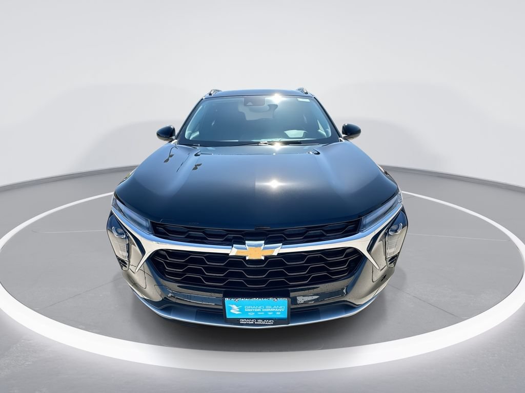 New 2026 Chevrolet Trax LT w/ LT Convenience Package FWD image 3