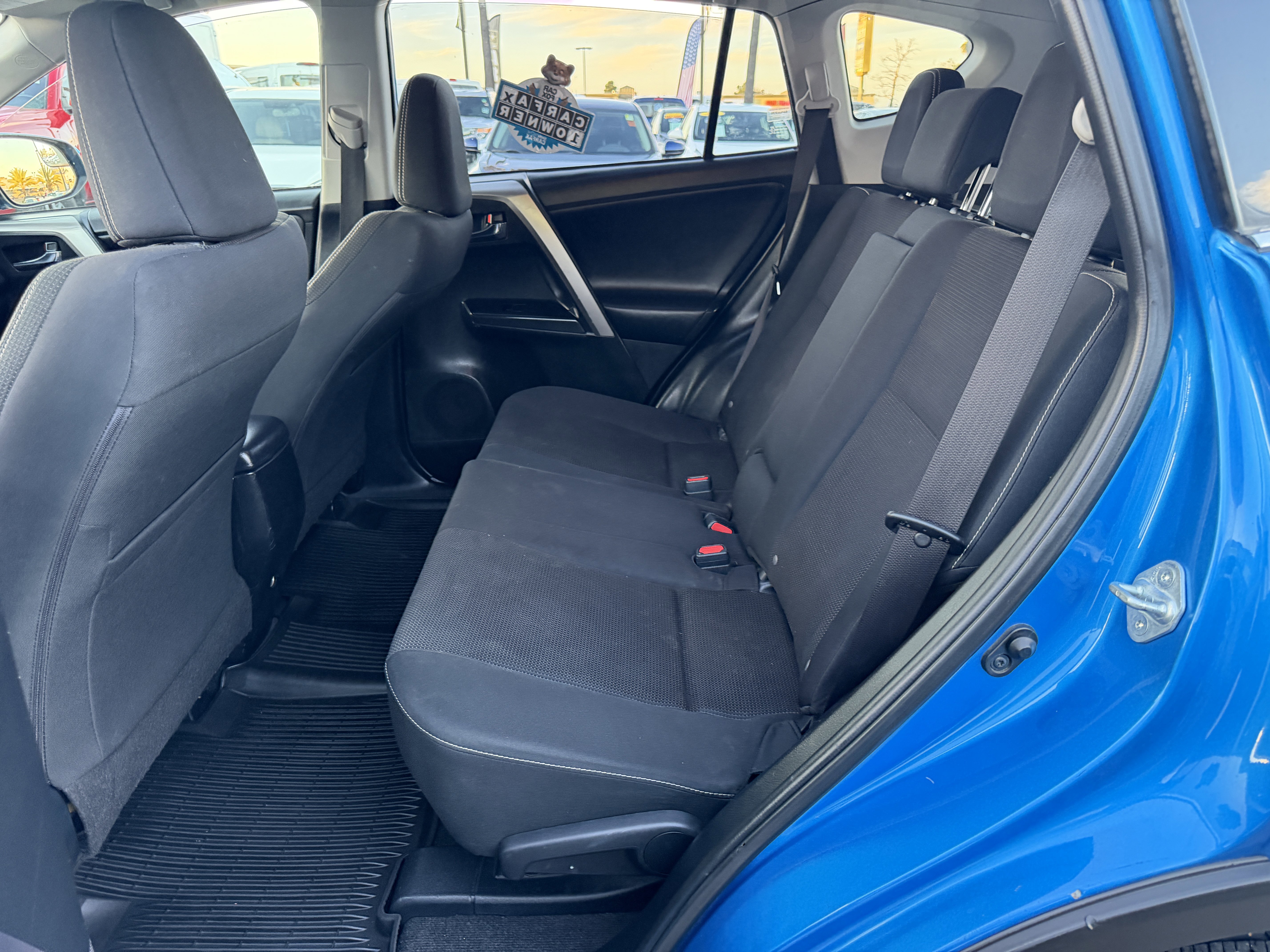 Used 2017 Toyota RAV4 XLE FWD image 13