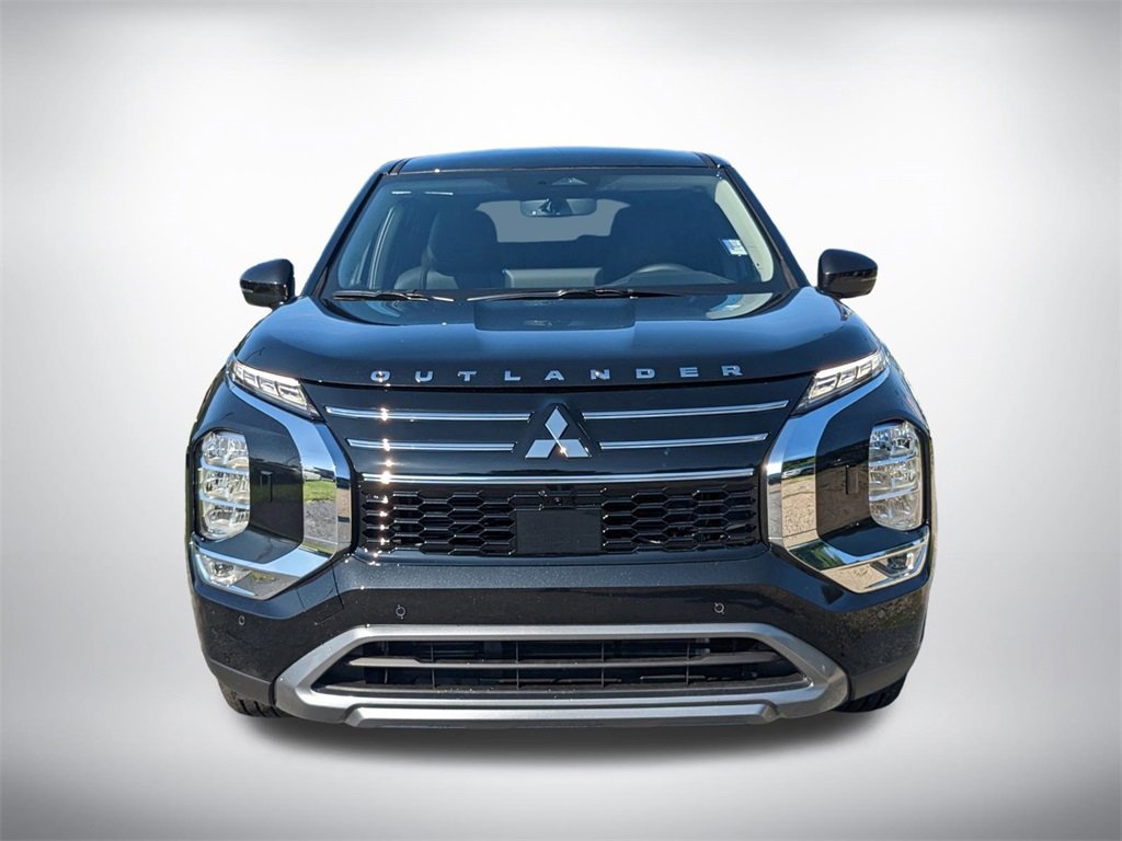 New 2025 Mitsubishi Outlander SE image 9