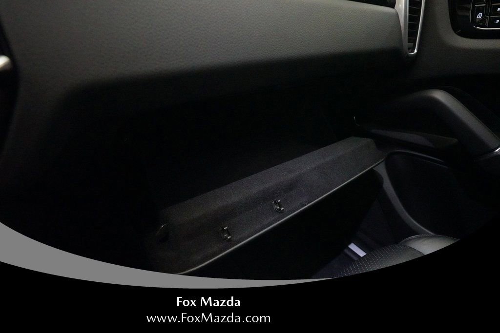 Used 2019 Porsche Cayenne image 31