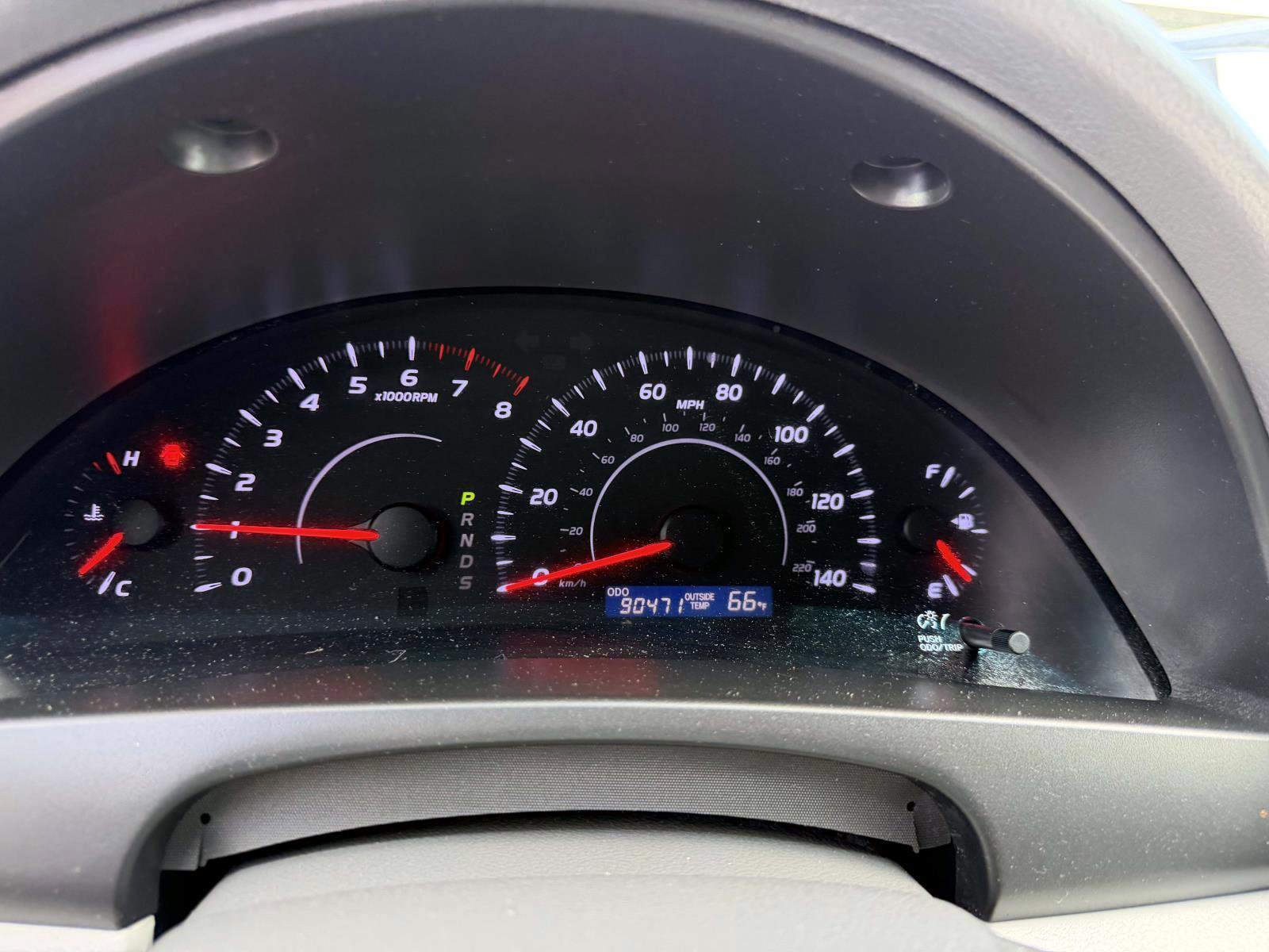 Used 2010 Toyota Camry FWD image 22