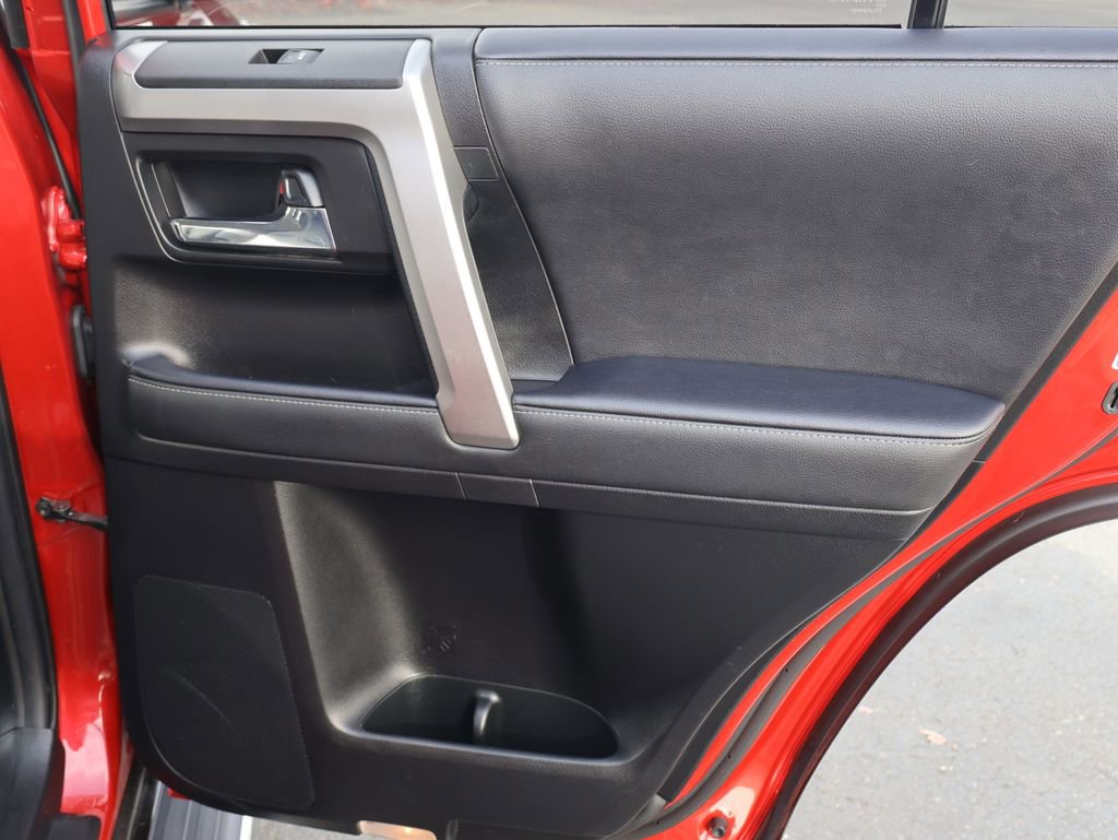 Used 2022 Toyota 4Runner SR5 Premium image 31