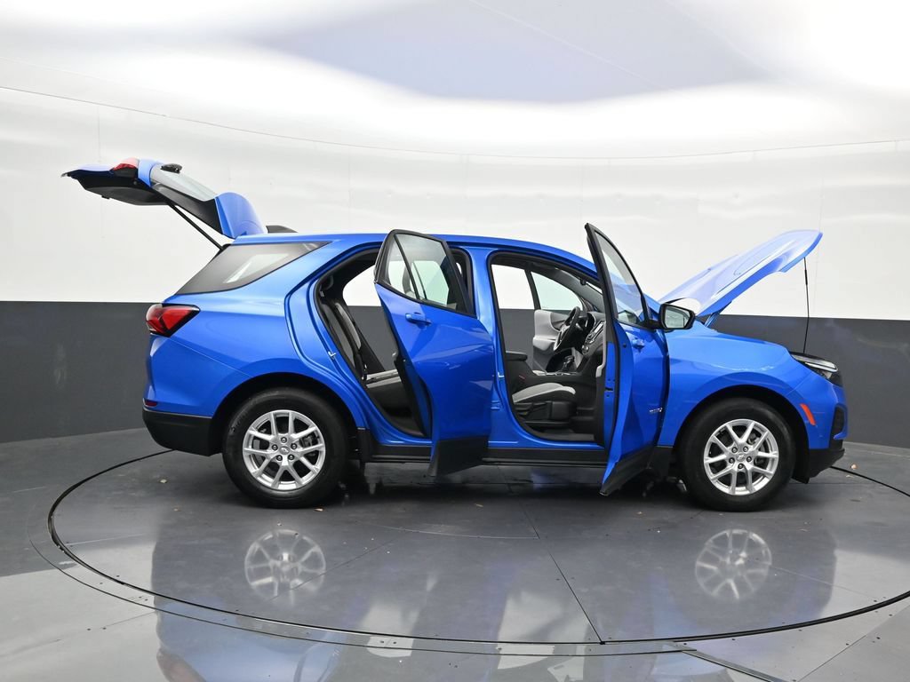 Used 2024 Chevrolet Equinox LS FWD image 33