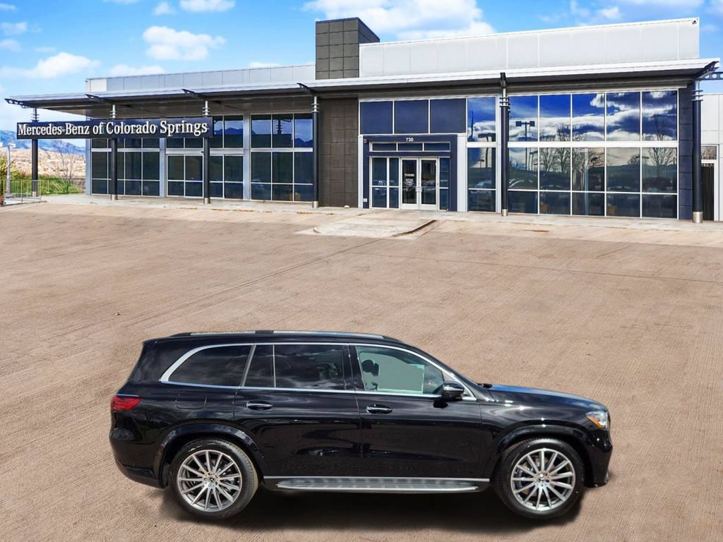 New 2026 Mercedes-Benz GLS 580 4MATIC image 2