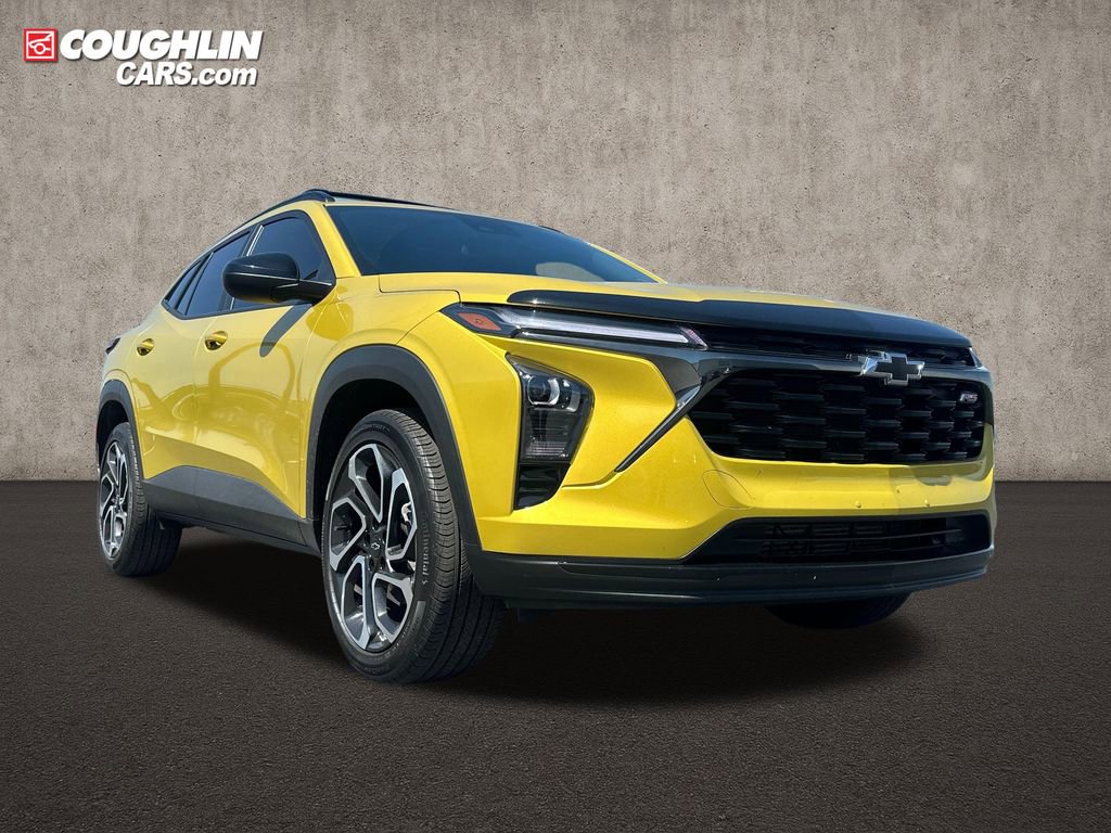 Used 2024 Chevrolet Trax RS w/ Sunroof Package image 1