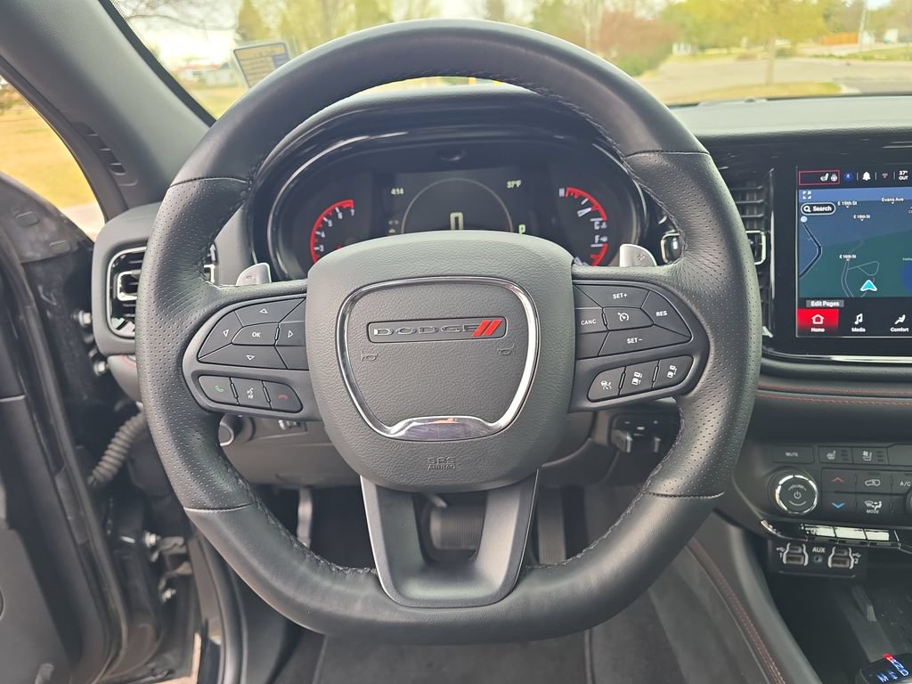Used 2025 Dodge Durango GT AWD/4WD image 16