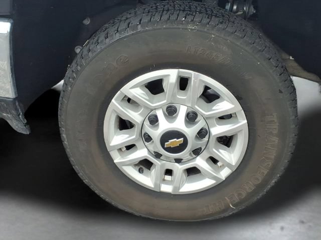Used 2025 Chevrolet Silverado 2500 LT w/ Convenience Package AWD/4WD image 18