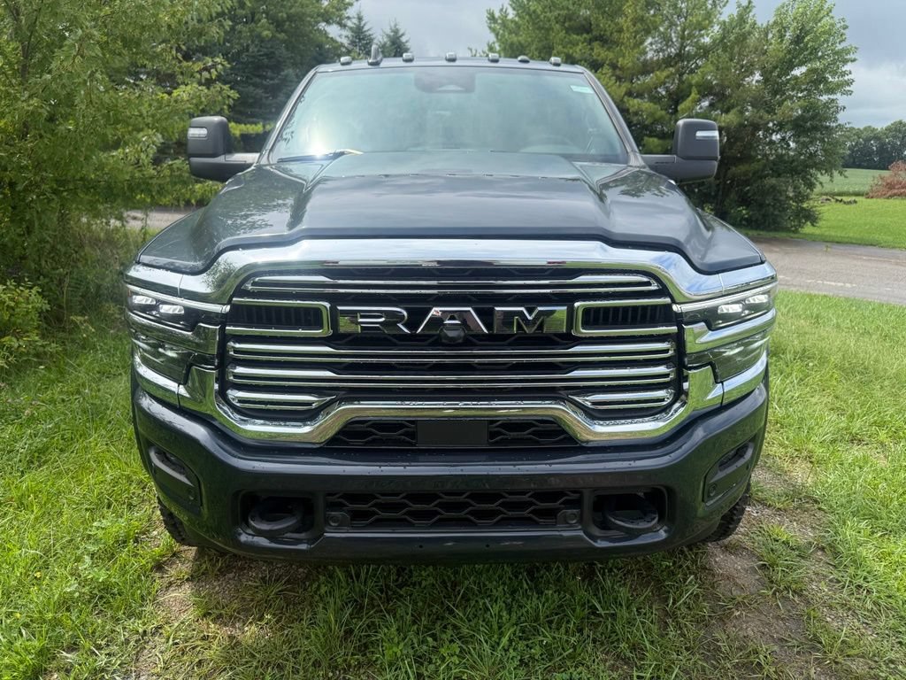 New 2026 RAM 5500 4x4 Crew Cab w/ Laramie Trim Package image 9
