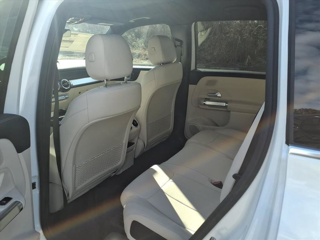 New 2026 Mercedes-Benz GLB 250 4MATIC image 24