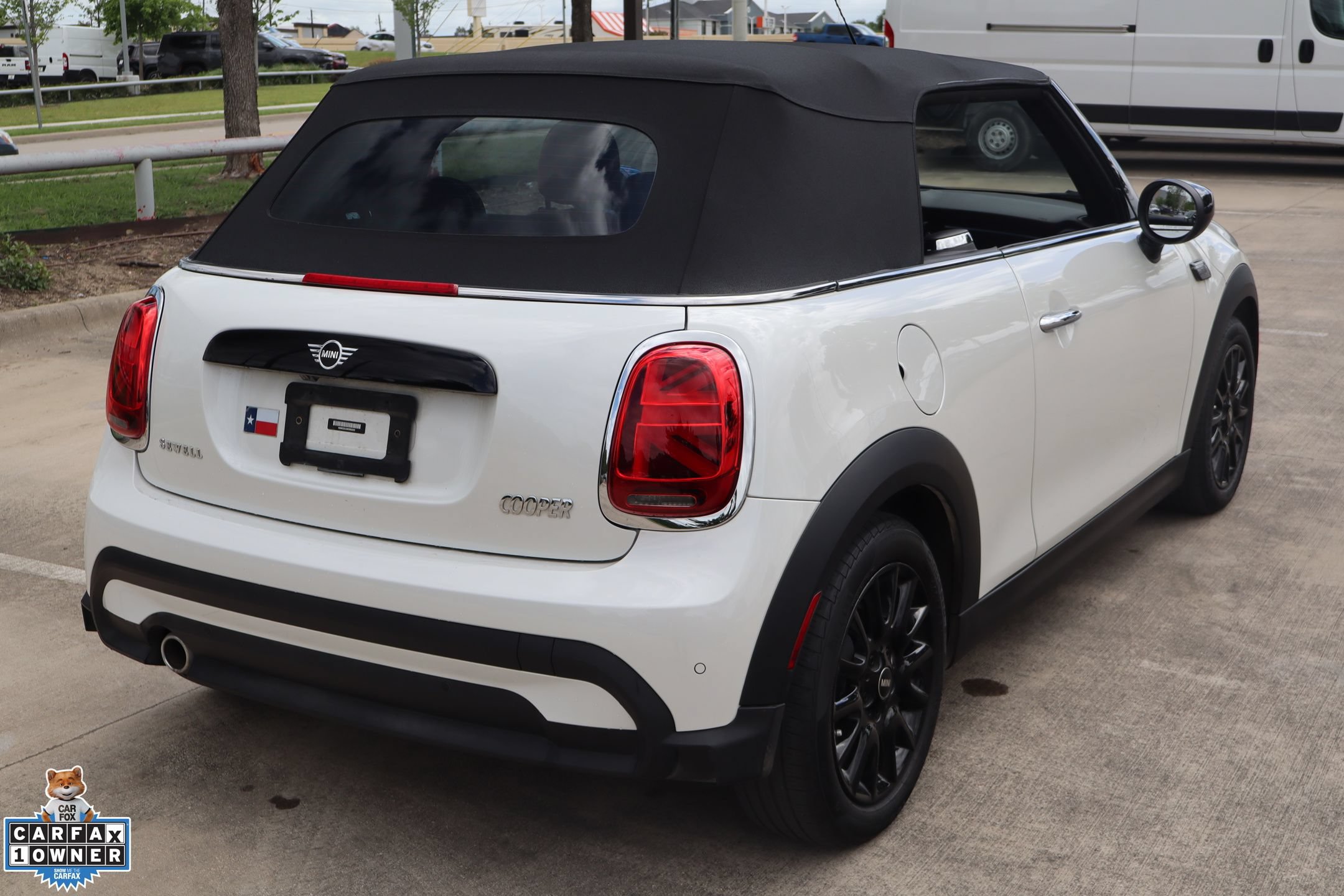 Used 2024 MINI Cooper Convertible w/ Signature Upholstery Package FWD image 3