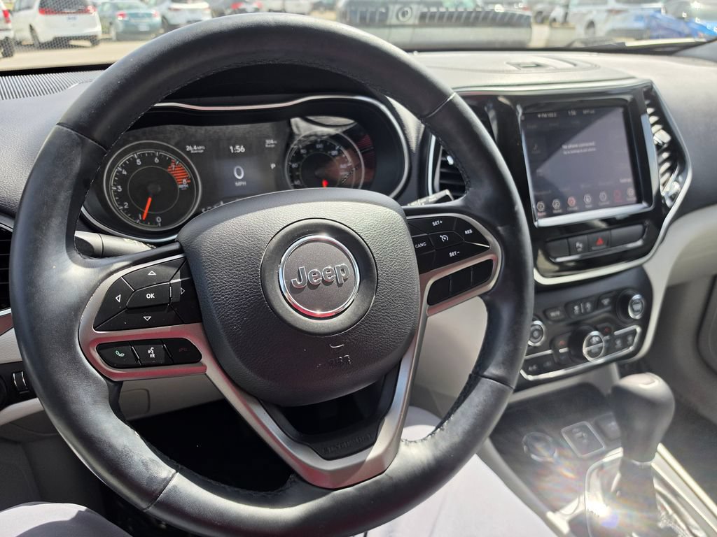 Used 2019 Jeep Cherokee Limited AWD/4WD image 17